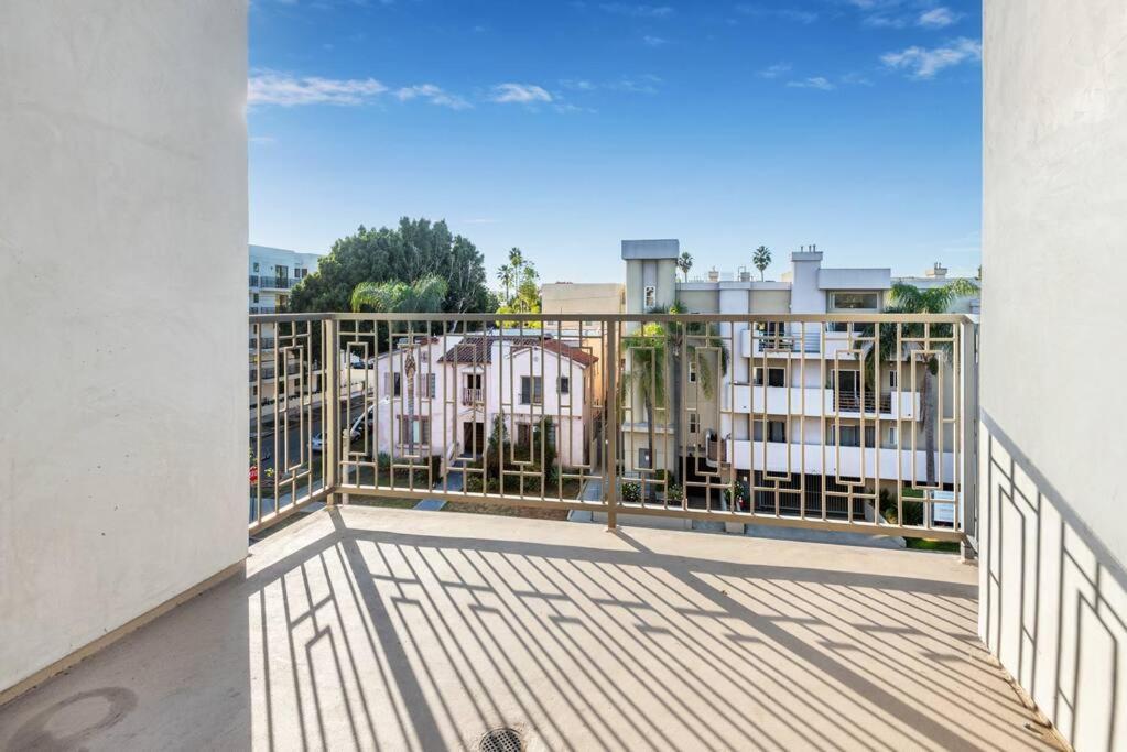 Luxurious Penthouse In Beverly Hills - Sleeps 10 Лос-Анджелес Экстерьер фото